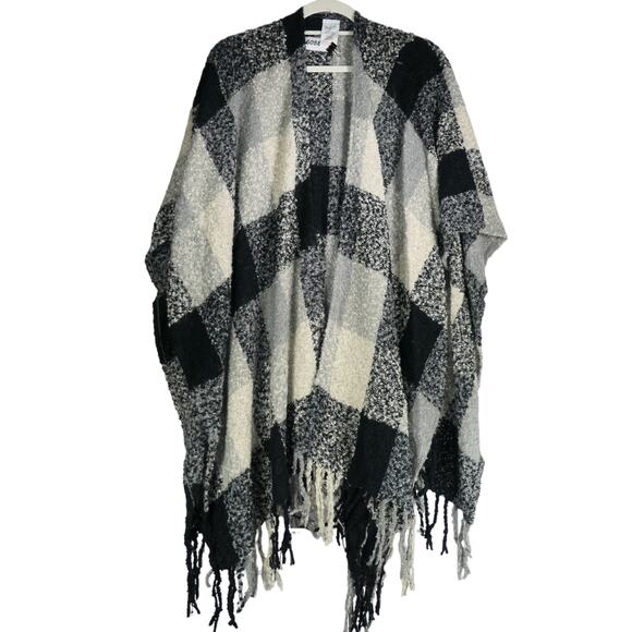 Woolrich Poncho Womens One Size Buffalo Plaid Sweater Fringe Cozy Layered Look - Picture 1 of 8